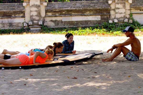 фото серф теория на пляже Кута Бали