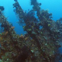 Изображение затонувший корабль на Бали останки