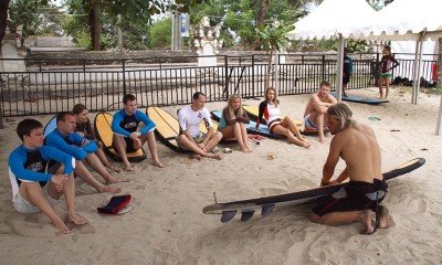 Фото теория серфинга в русской школе серфинга на Бали Endless Summer