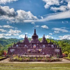 Изображение храм на Бали с горячими источниками на севере