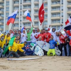 Фото Российская сборная на пляже с командами из других стран@taniaelisarieva_3601